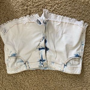 White acid wash Jean shorts